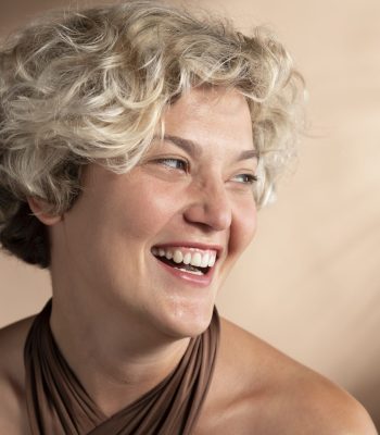 portrait-elegant-woman-with-short-dress